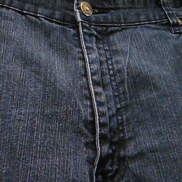 Cos Jeans Cuff Capris - Picture 4 of 9